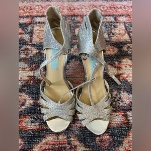 Last Chance Glitter Mary Jane heels